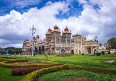 Karnataka Tamil Nadu Tour Package